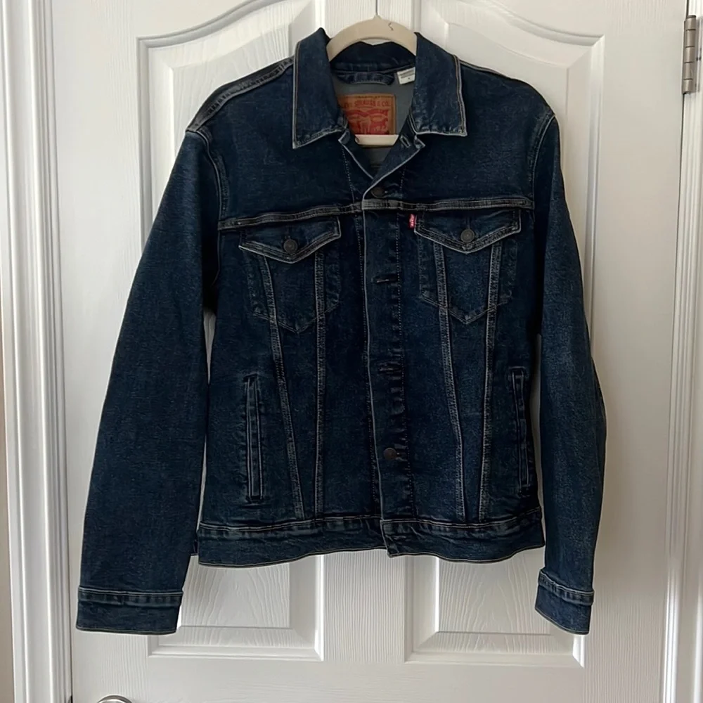 Levi’s Jacket - Picture 1 of 3